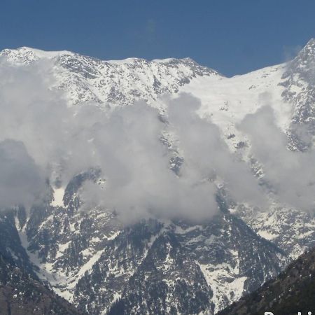 Divyansh Hotel Дармсала Экстерьер фото