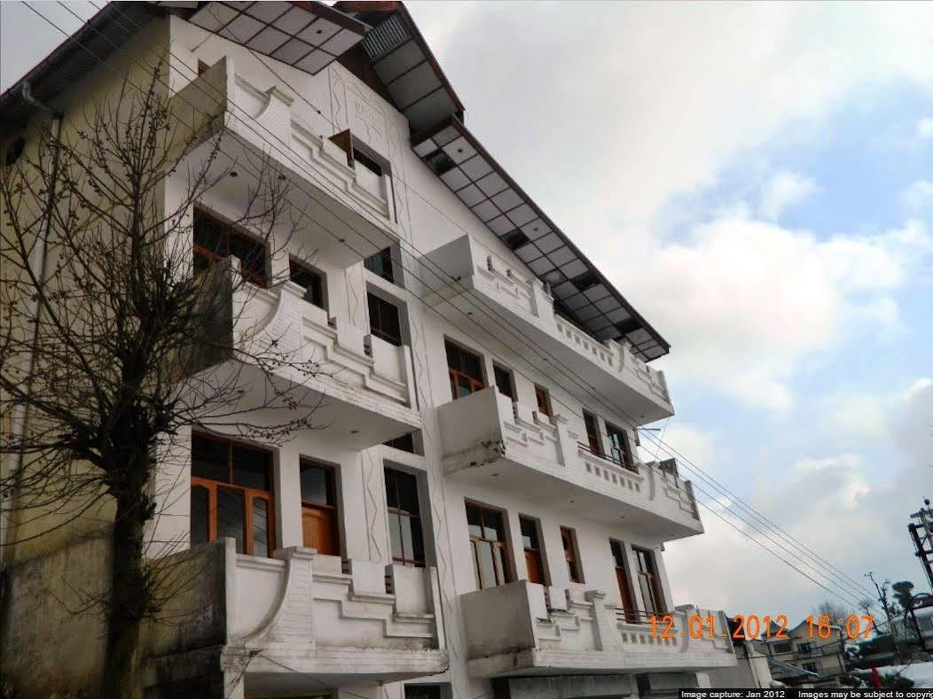 Divyansh Hotel Дармсала Экстерьер фото